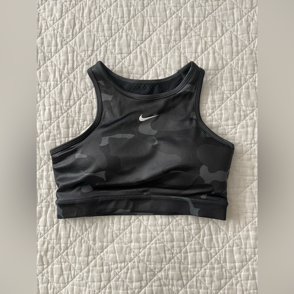 Nike Medium Support Sports Bra NWOT